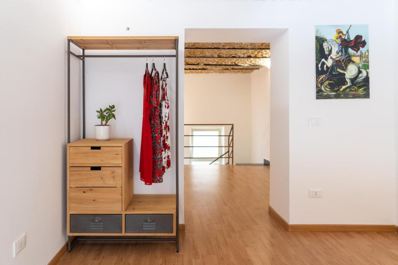 Antico Mercato Di Ortigia Lovely Apartment Siraküza Dış mekan fotoğraf