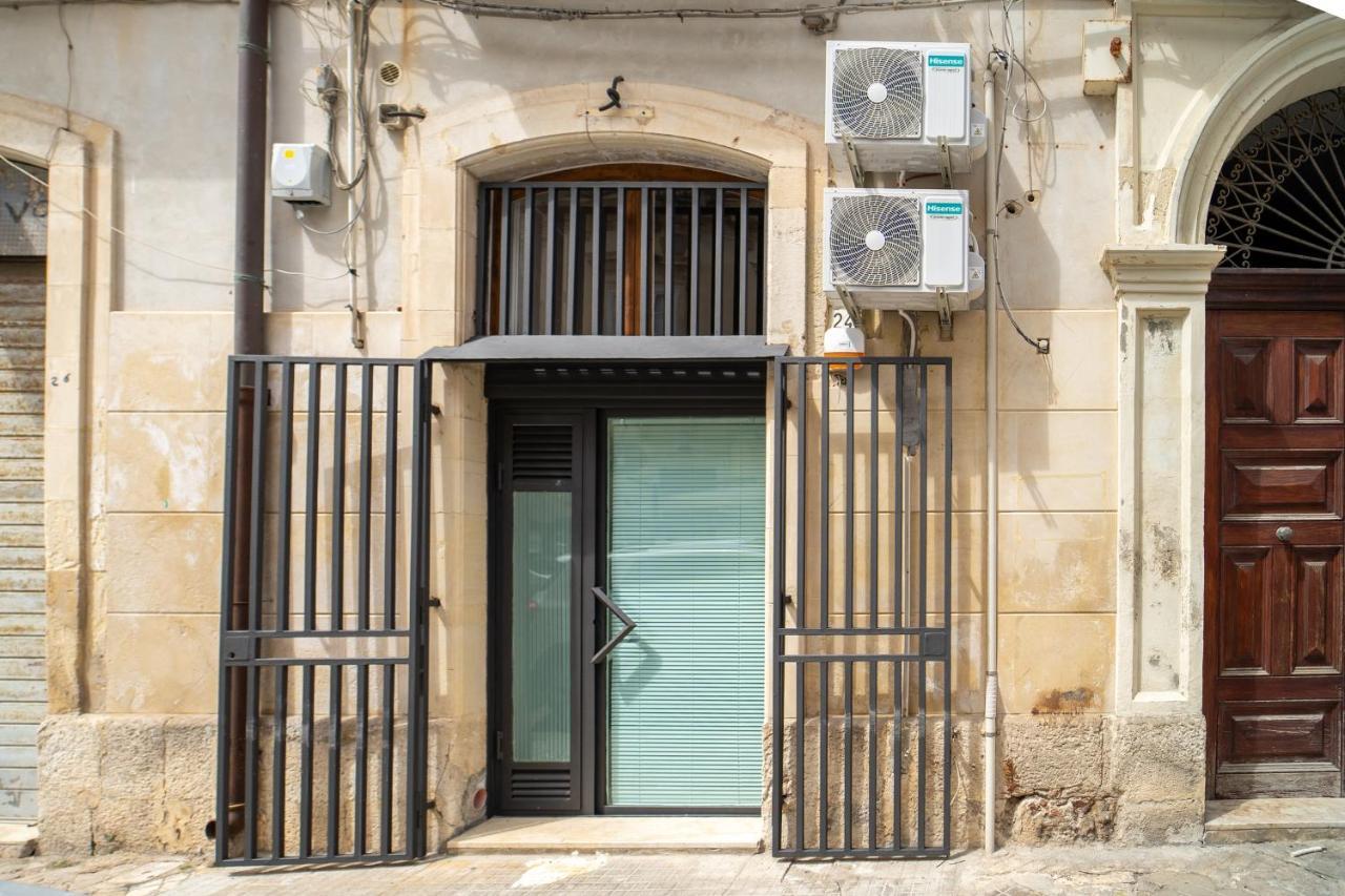 Antico Mercato Di Ortigia Lovely Apartment Siraküza Dış mekan fotoğraf